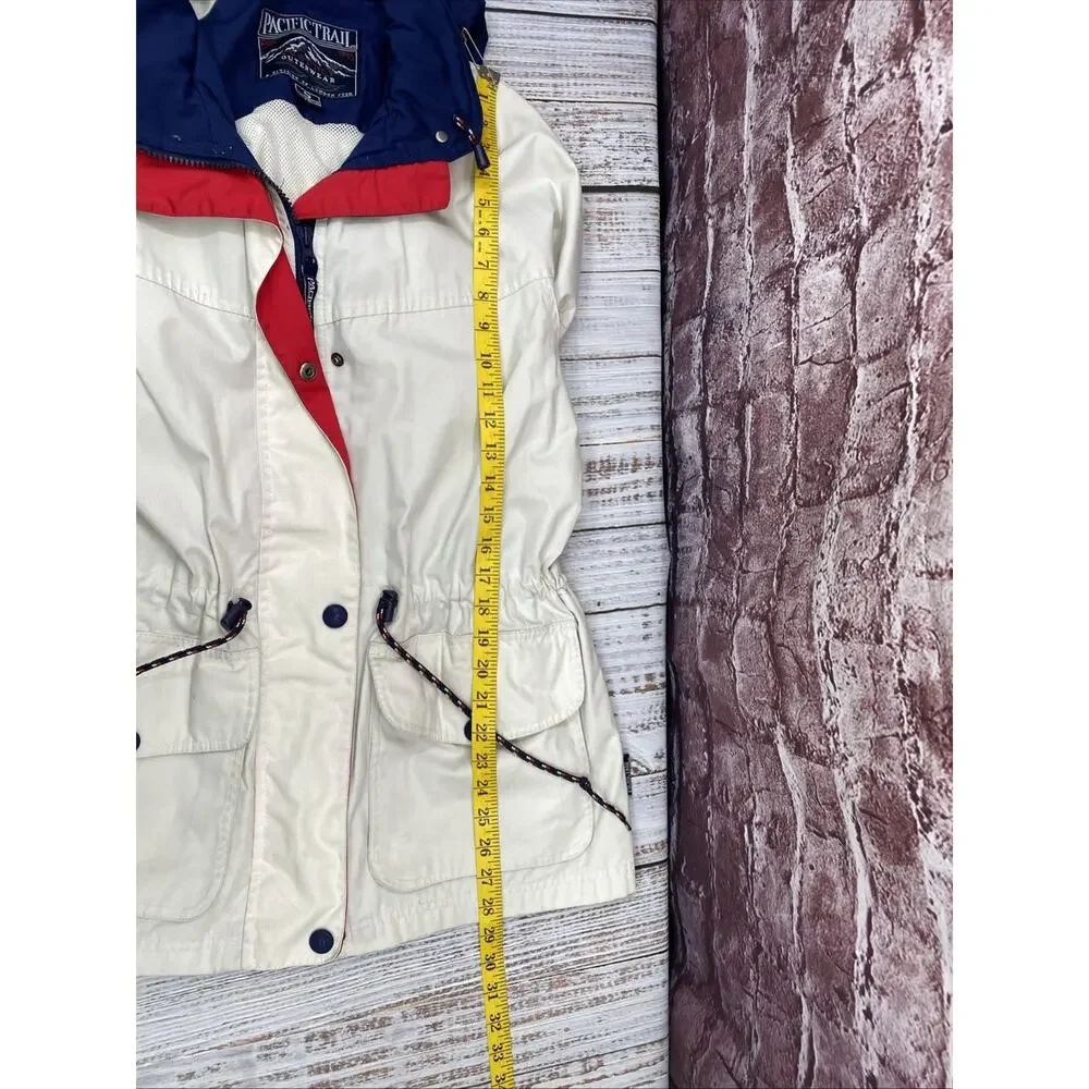 Vintage Pacific Trail, Women’s trail jacket with hood size Cream, Blue Size S